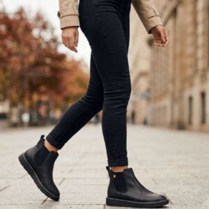 Bota Feminina Chelsea Modare Preta 7088.100